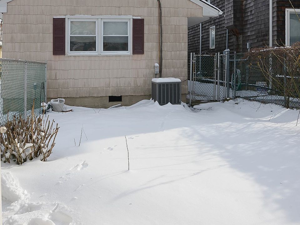 2nd image of 141 Beach 2nd St
