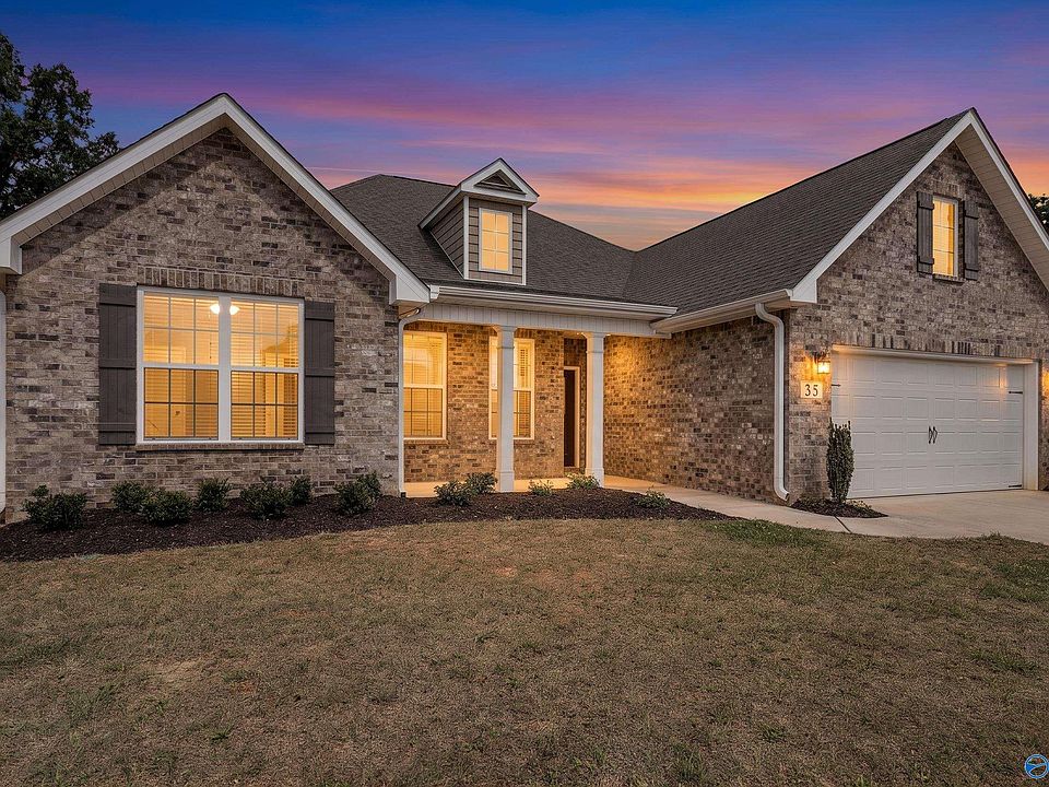 1st image of 35 Winchester Dr