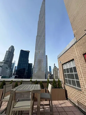 Rented by PMG Real Estate  | media 7