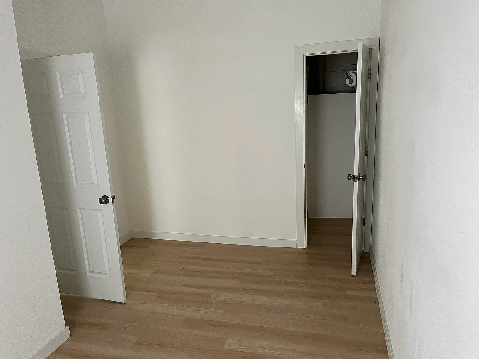 2 bed, $900 — Photo 3
