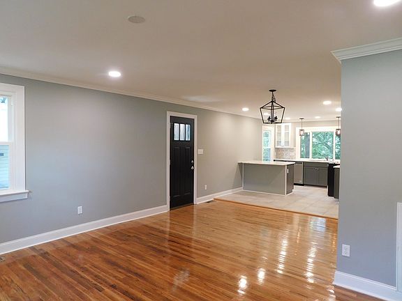 2nd image of 679 Sannoner Ave