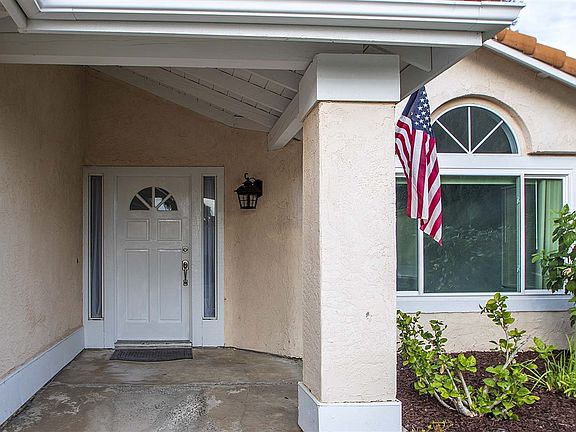 3rd image of 3416 Avenida De Loyola