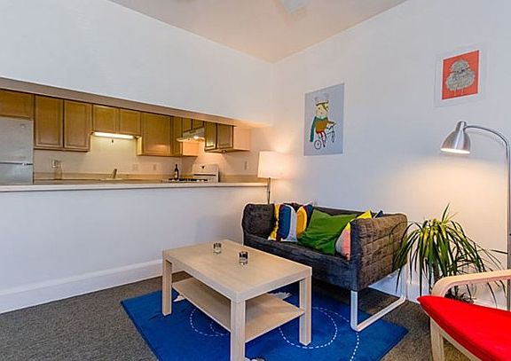 5th image of 6 West St #1