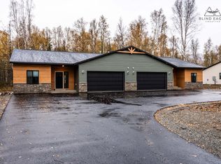 7472 N Paw St #1, Wasilla, AK 99654