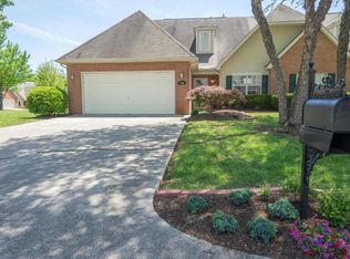 5704 Boones Creek Ln, Knoxville, TN 37912