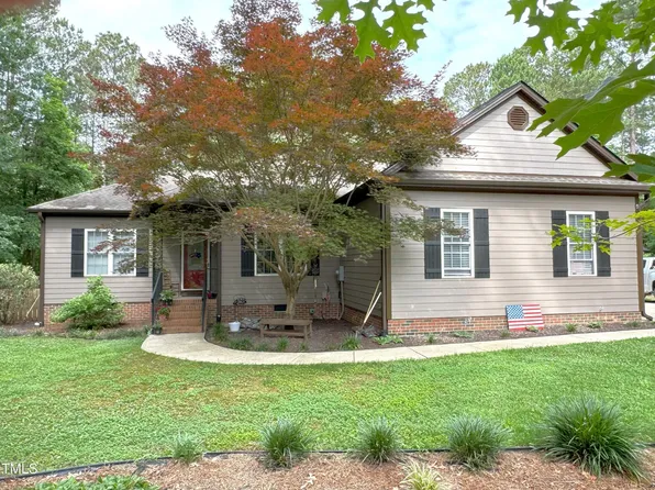 105 Perry Ln, Zebulon, NC 27597