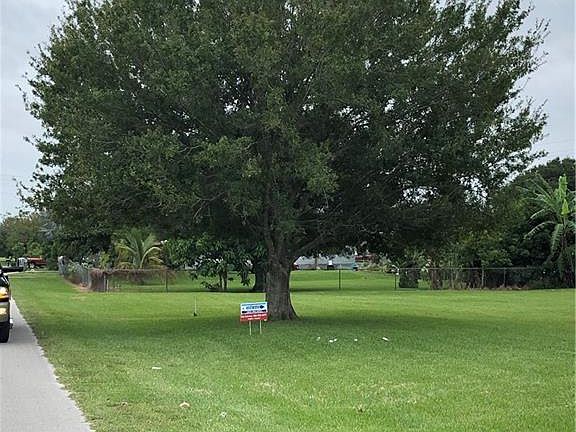 3rd image of 306 El Dorado Ave