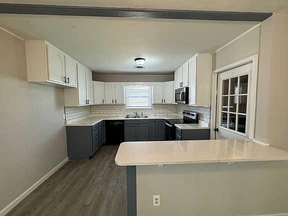 5th image of 6021 Hanson Rd