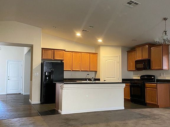 3rd image of 7966 Whitlocks Mill Ave
