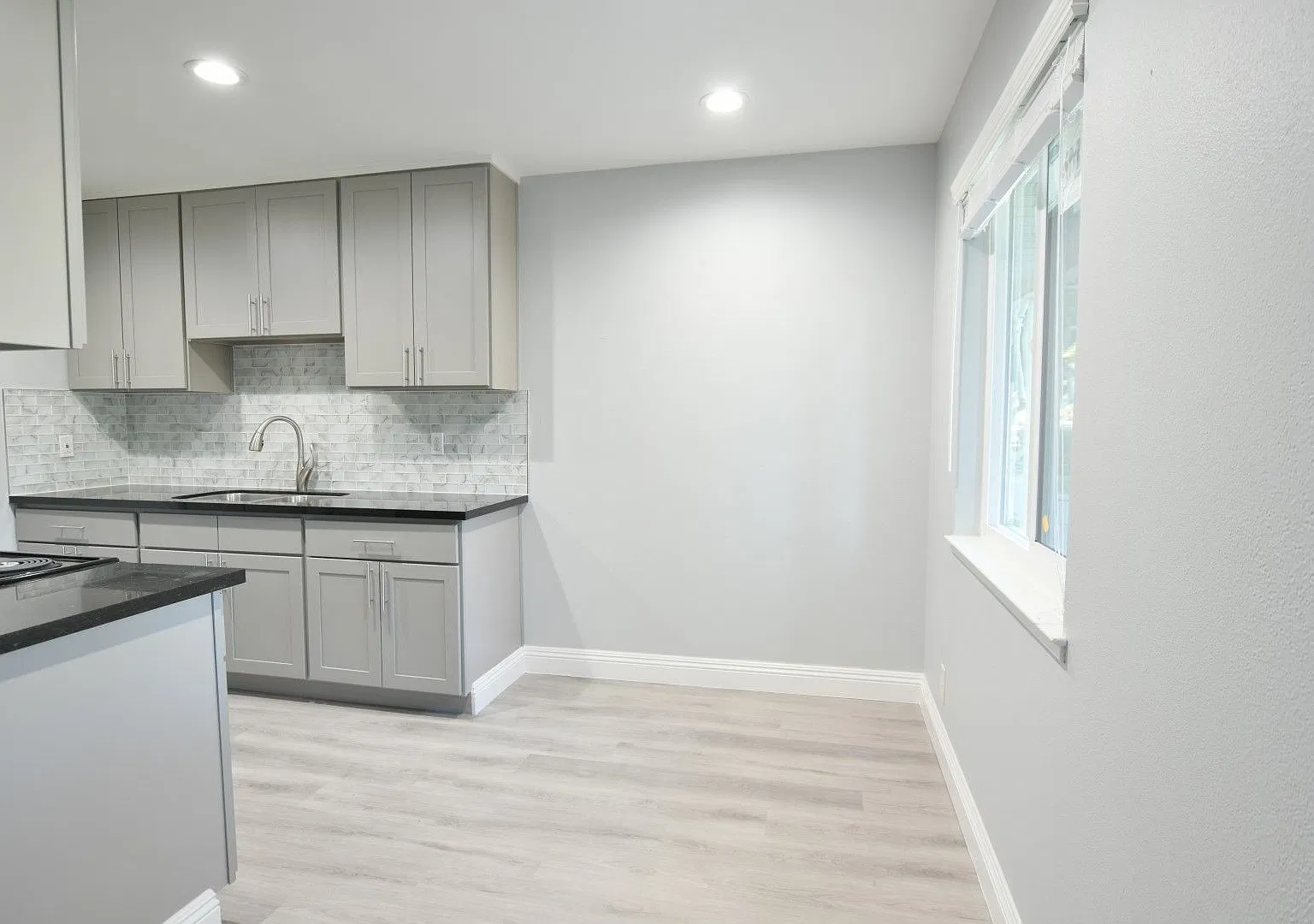 Hamilton Plaza Apartments — Photo 4