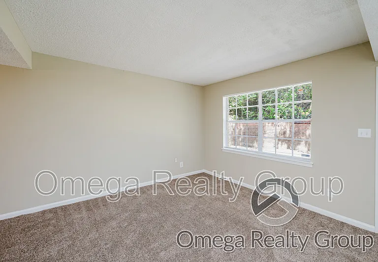 2274 Chapel Hill Rd — Photo 6