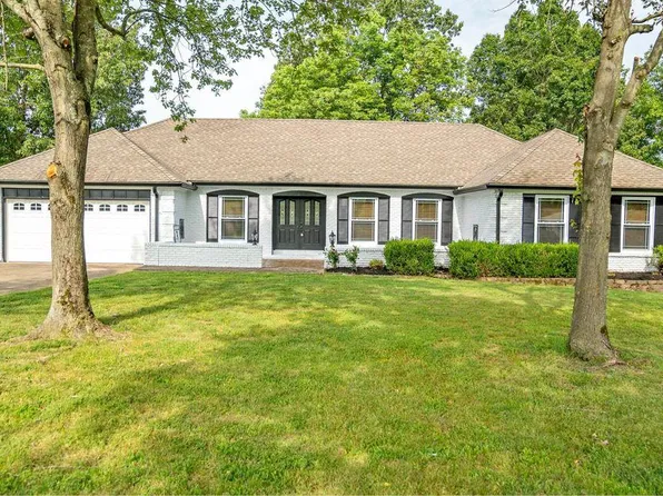 1725 Lomond Dr, Madisonville, KY 42431
