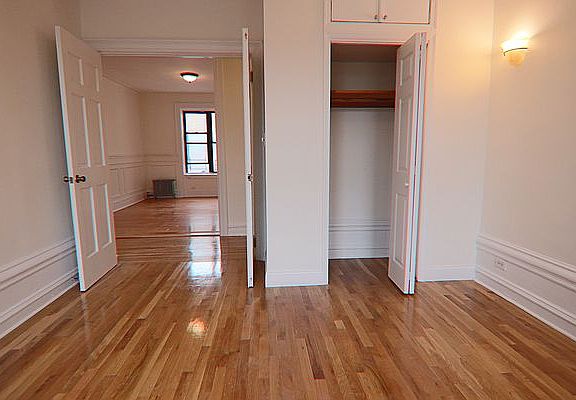 2nd image of 654 W 161st St APT 6E