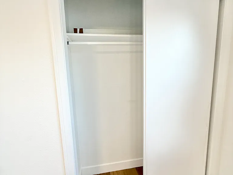 441 W 16th St — Photo 12