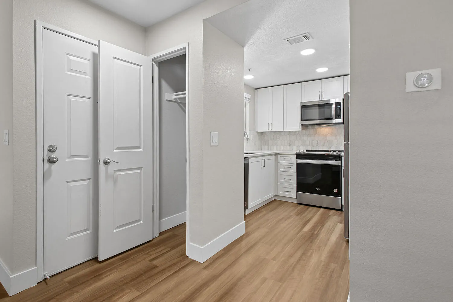 Stoneridge Apartments — Photo 4