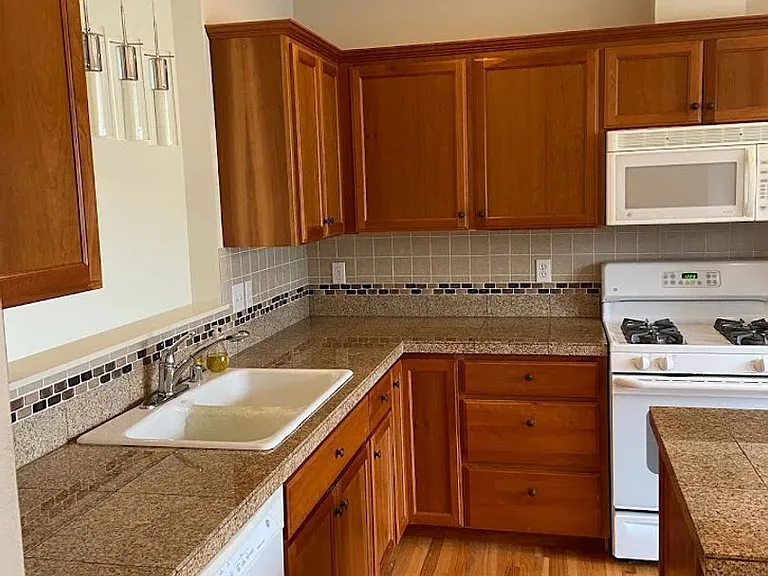 1725 Harrison Pl #102 — Photo 4