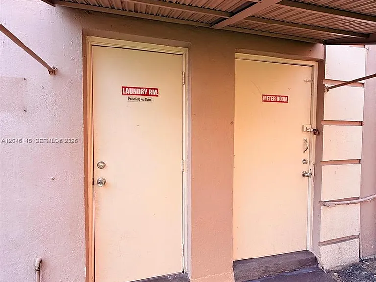 2832 Fillmore St #20 — Photo 23