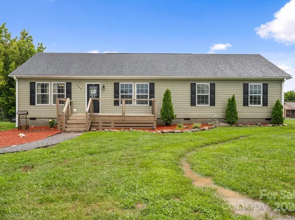 143 Old Johnson Farm Rd, Fletcher, NC 28732