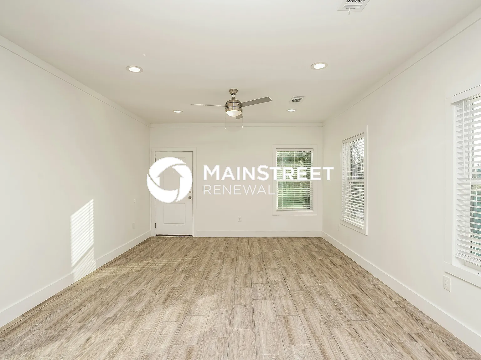 5014 Senior St — Photo 3