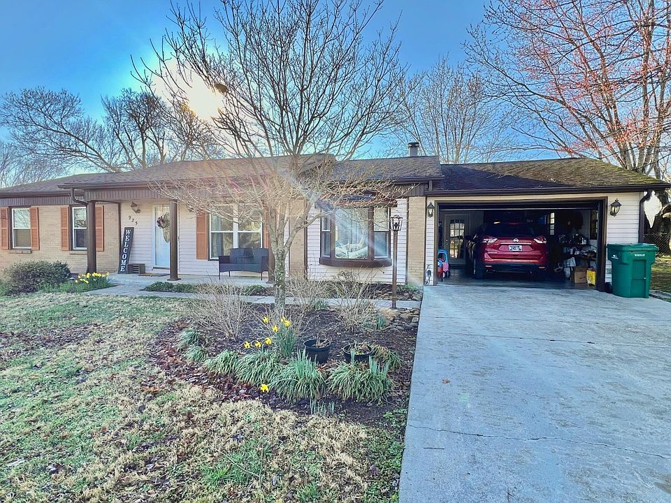 1st image of 925 Dayton Dr
