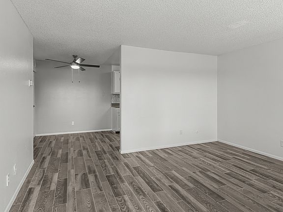 3rd image of 12400 Montgomery Blvd NE APT 58