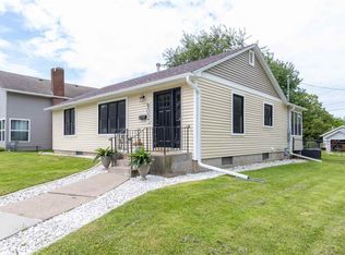 803 S 2nd Ave, Washington, IA 52353