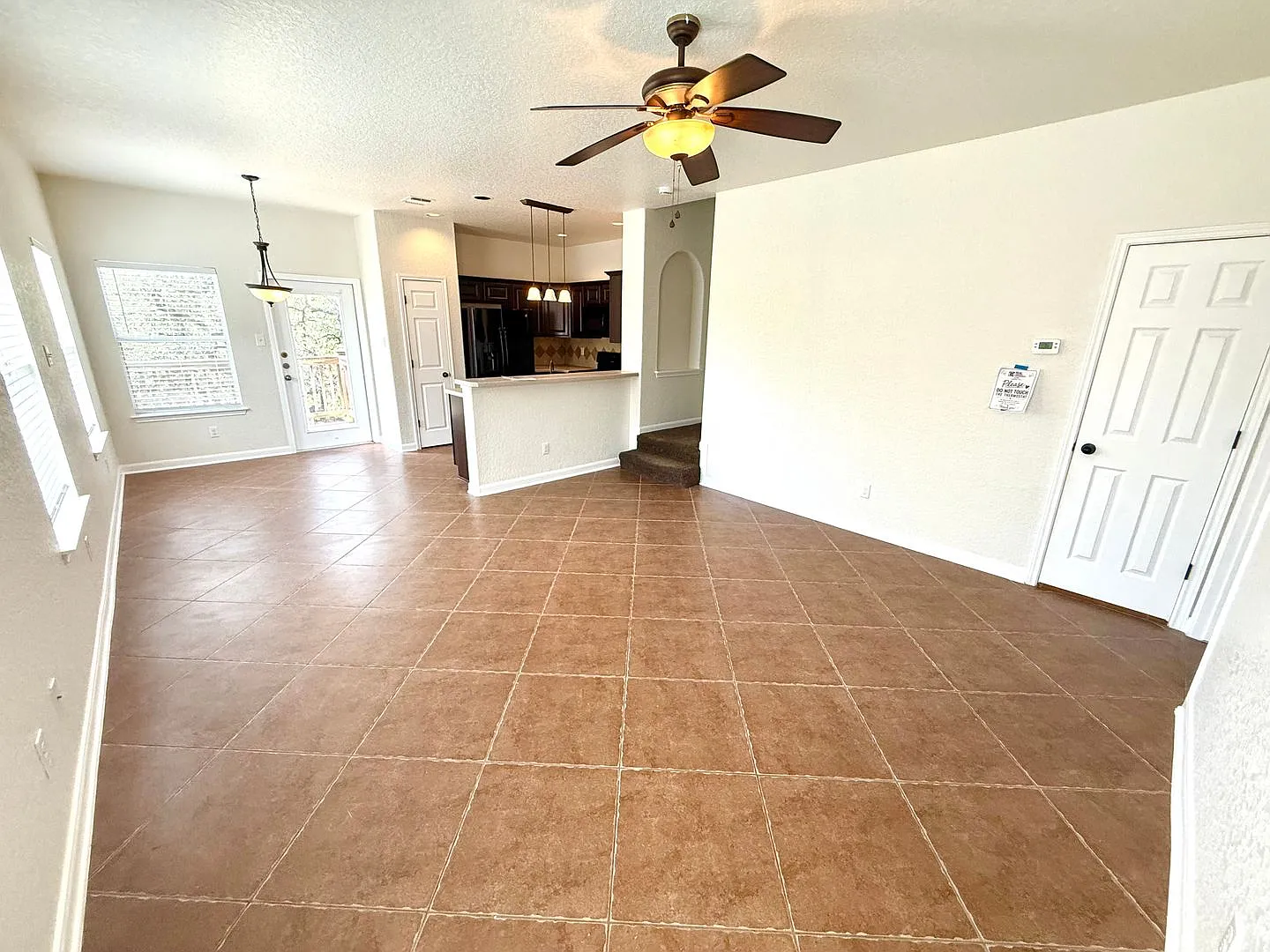 Updated 3-Bedroom Duplex Near UTSA, La Cantera & Six Flags! — Photo 4