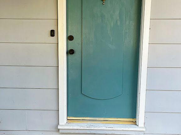 3rd image of 2039 Lockwood Dr