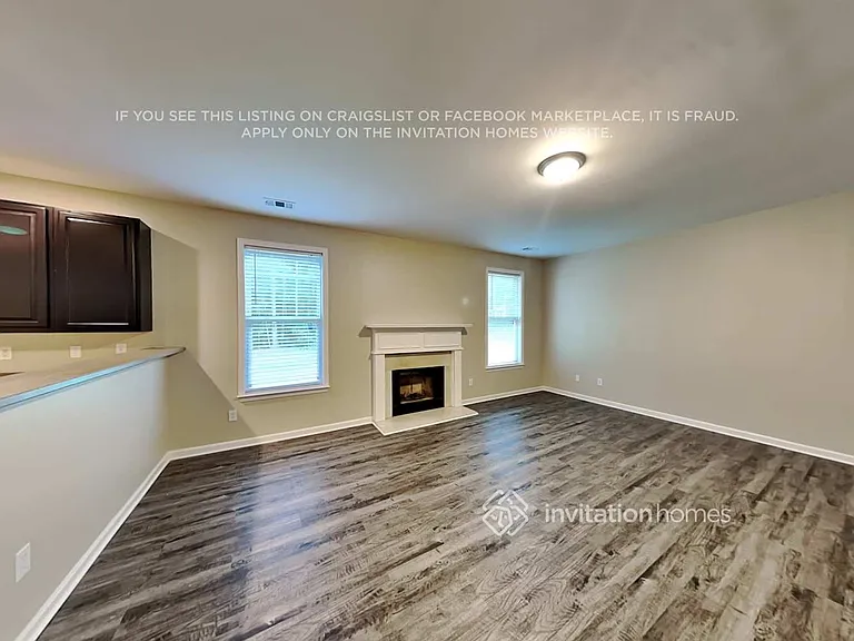 4400 Savannah Dr — Photo 4
