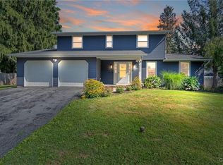 4039 Pawnee Dr, Liverpool, NY 13090