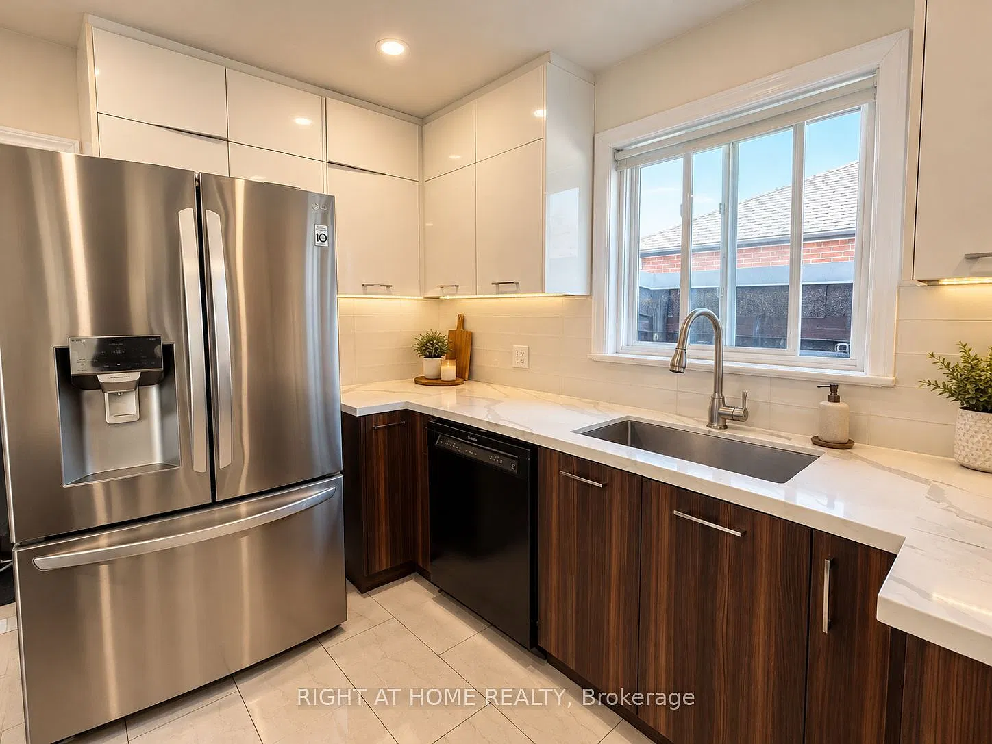 3 bed, $2,899 — Photo 1