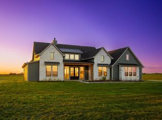 114 Country View Lane Rd, Schulenburg, TX 78956