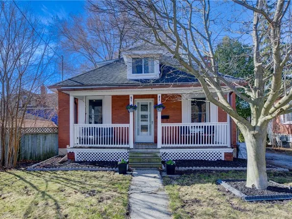 47 Gilholm Ave, Cambridge, ON N1S 1T5