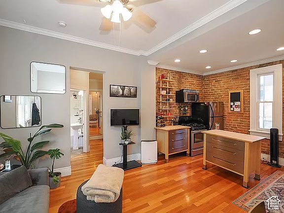 3rd image of 319 N Almond St APT B