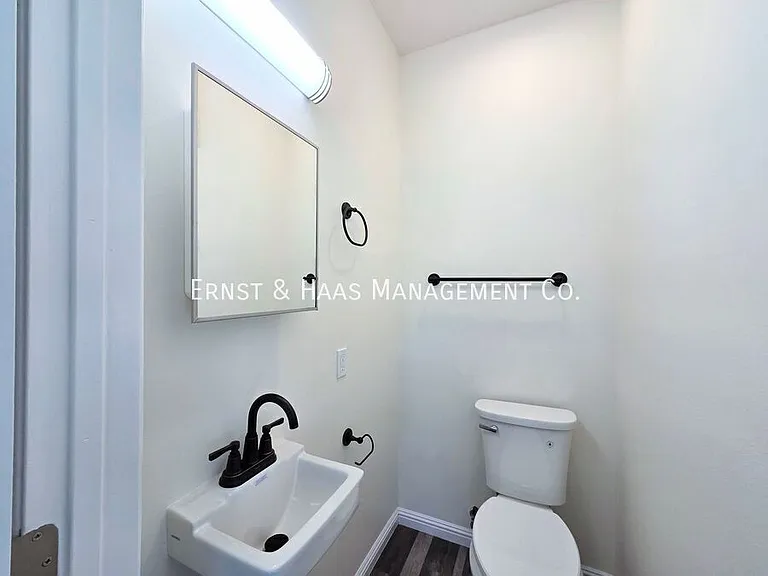 4165A Country Club Dr — Photo 8