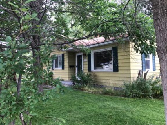 3rd image of 155 Chatham Dr