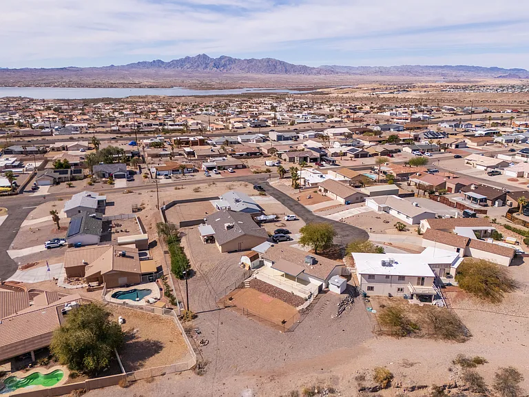 2150 Lake Havasu Plz — Photo 32