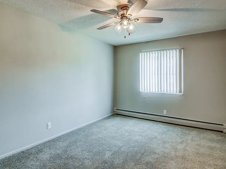 Cottage Terrace Apartments — Photo 14