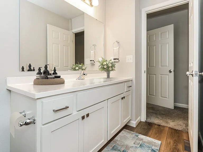 507 Burr St — Photo 17