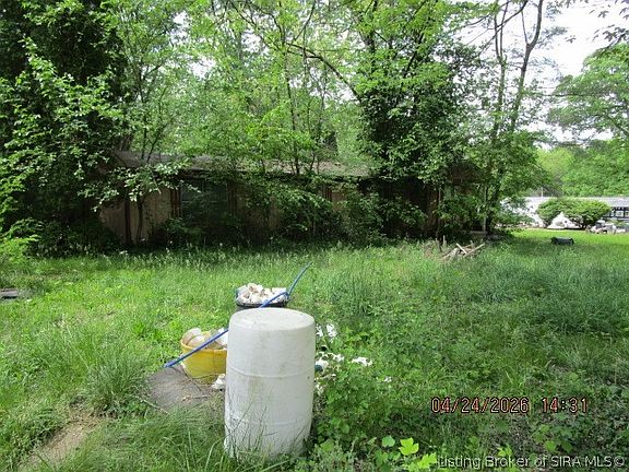 2nd image of 1471 Hillcrest Drive