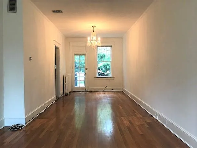 3 bed, 1.5 bath, 1152 sqft, $4,475 — Photo 3