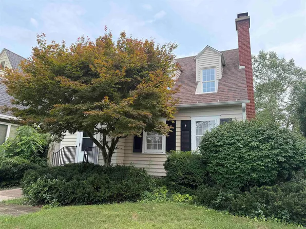 1006 E Oakside St, South Bend, IN 46614