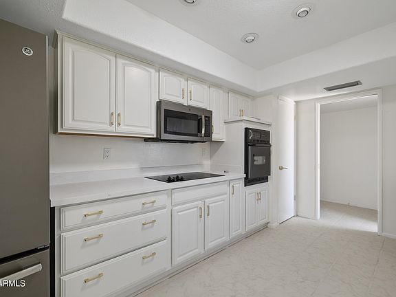 5th image of 10535 W SARATOGA Circle