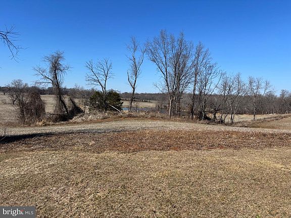 3rd image of Old Tavern Rd