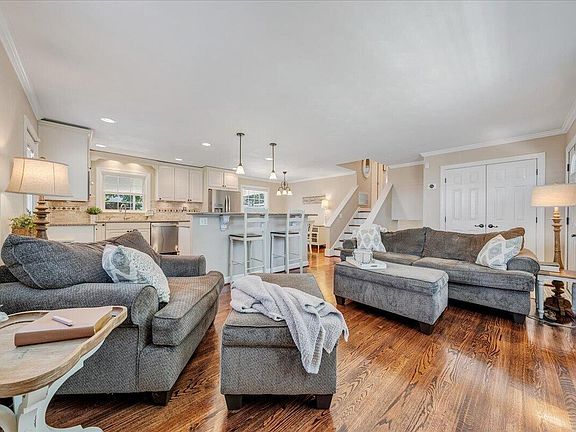 5th image of 6339 Greenway Dr
