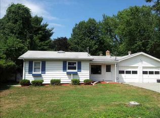 9831 Summerfield Rd, Temperance, MI 48182