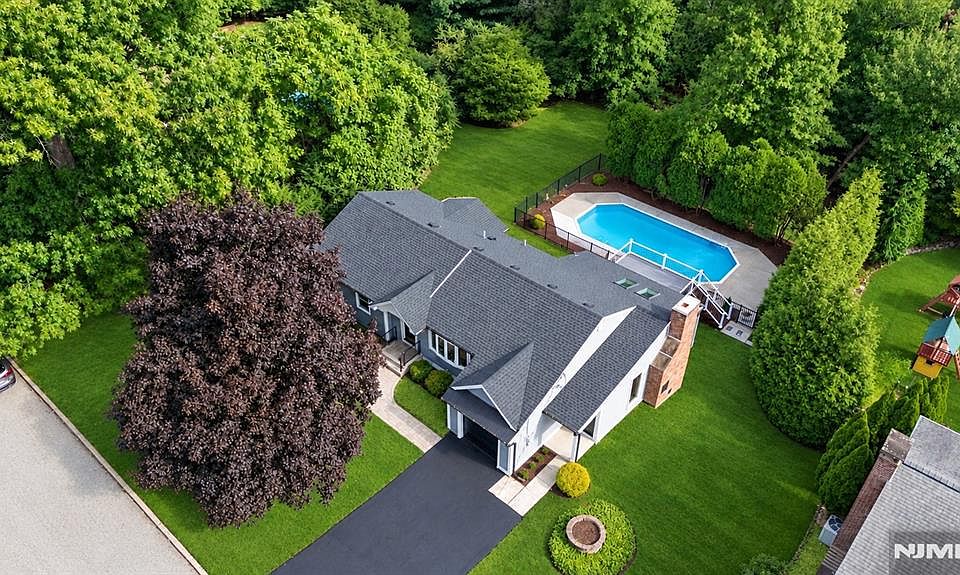 1st image of 19 Ladik Place