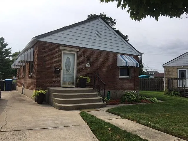 Fulton Ave, Moraine — Photo 2