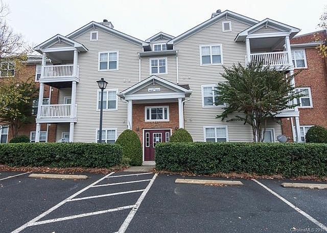 1st image of 10642 Hill Point Ct
