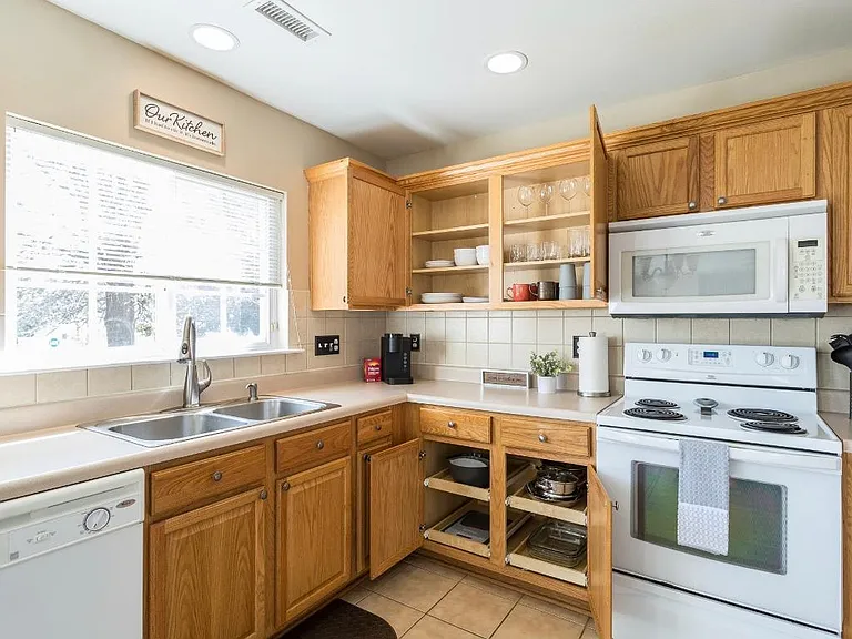 160 Solheim Ln — Photo 22